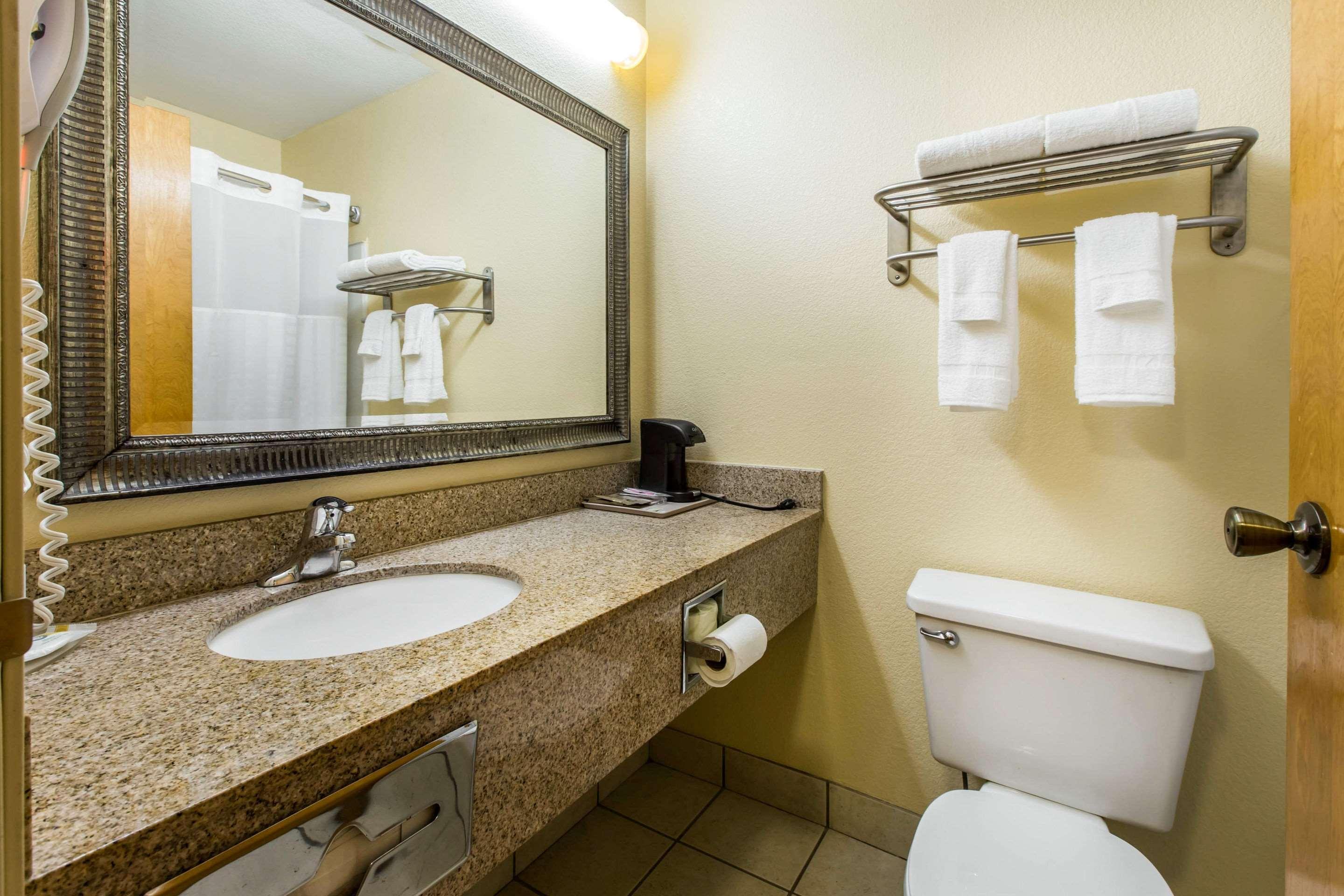 Quality Inn West Of Asheville Canton Exteriér fotografie